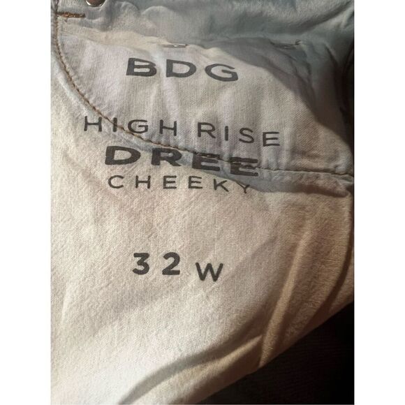 BDG Dree Cheeky High Rise Denim Shorts Sz 32W - Picture 3 of 7